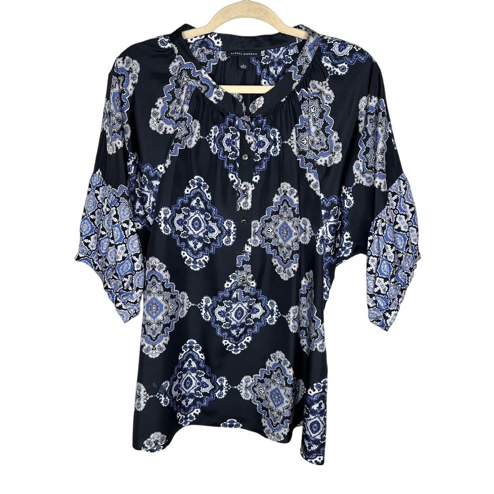 Banana Republic Jules Tunic Blouse Womens L 100% Silk Paisley Black Blue Fall 09
